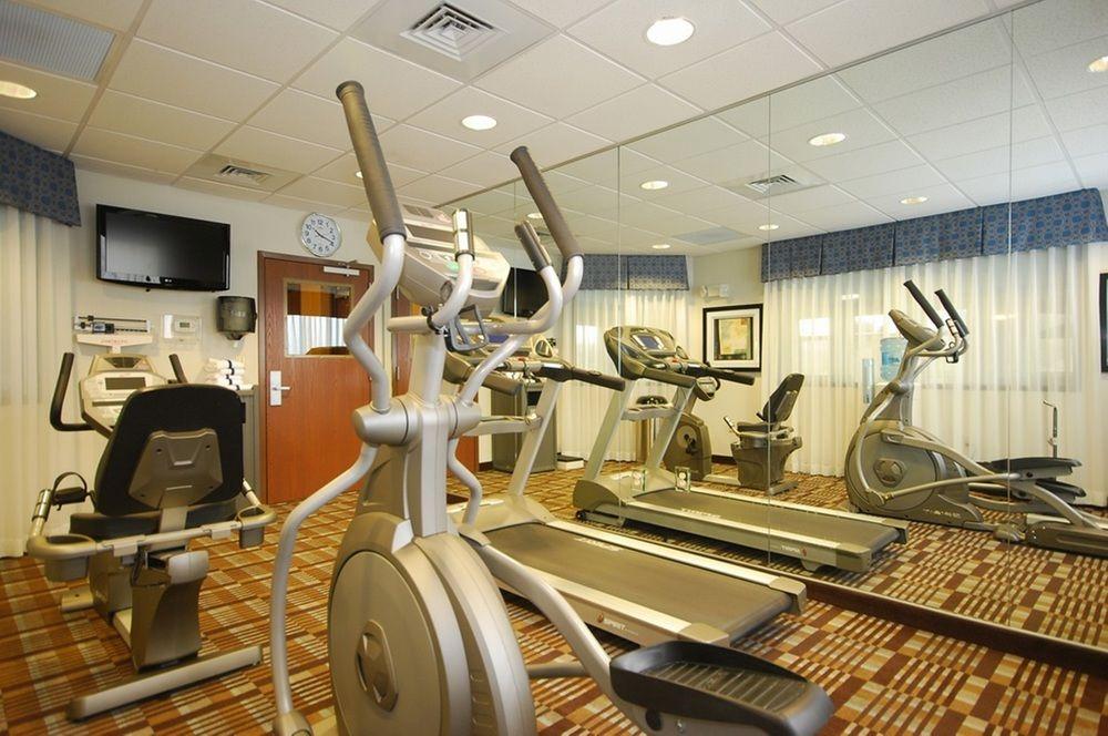 Holiday Inn Express And Suites Kittanning, An Ihg Hotel Экстерьер фото