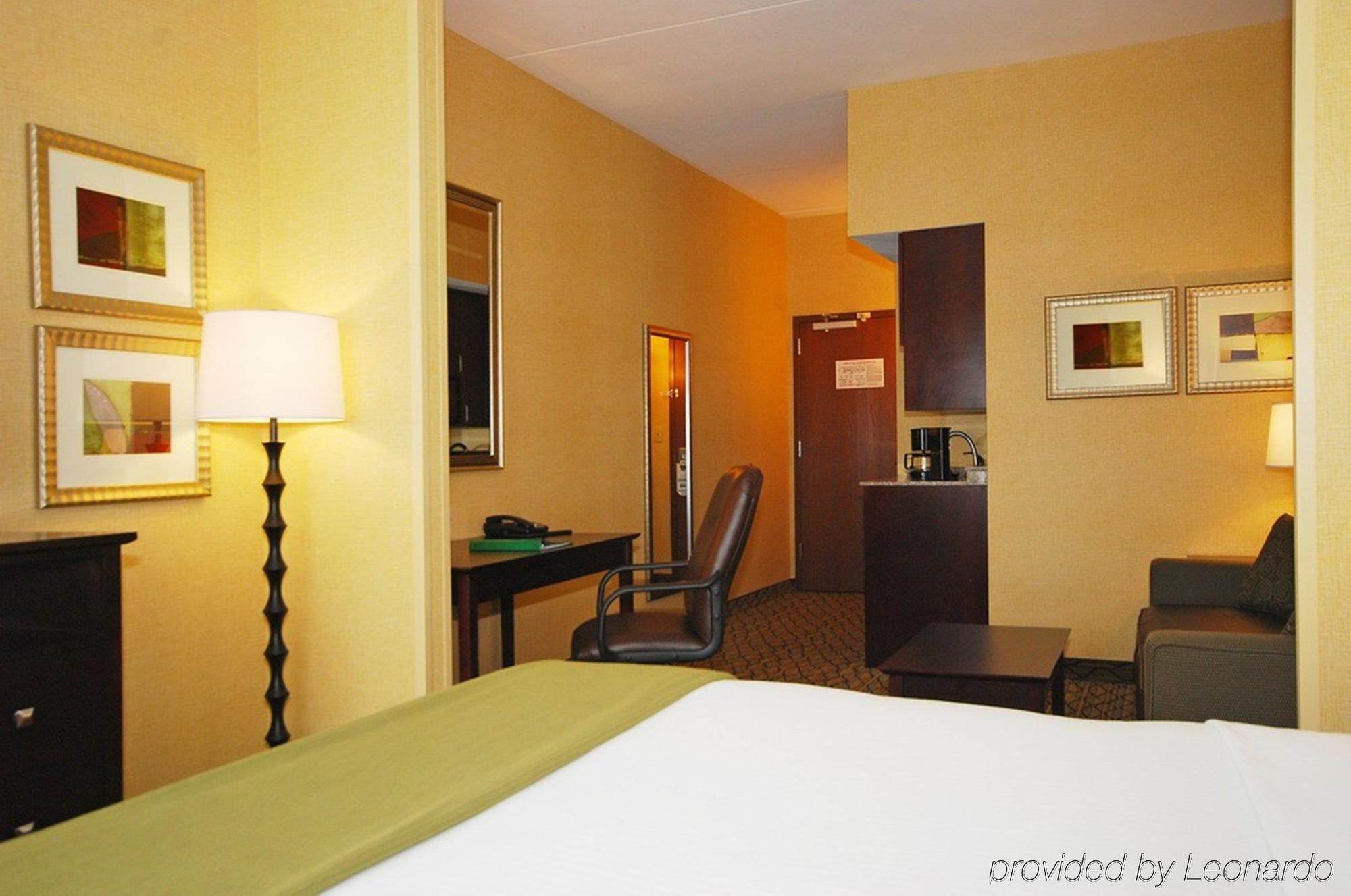 Holiday Inn Express And Suites Kittanning, An Ihg Hotel Экстерьер фото