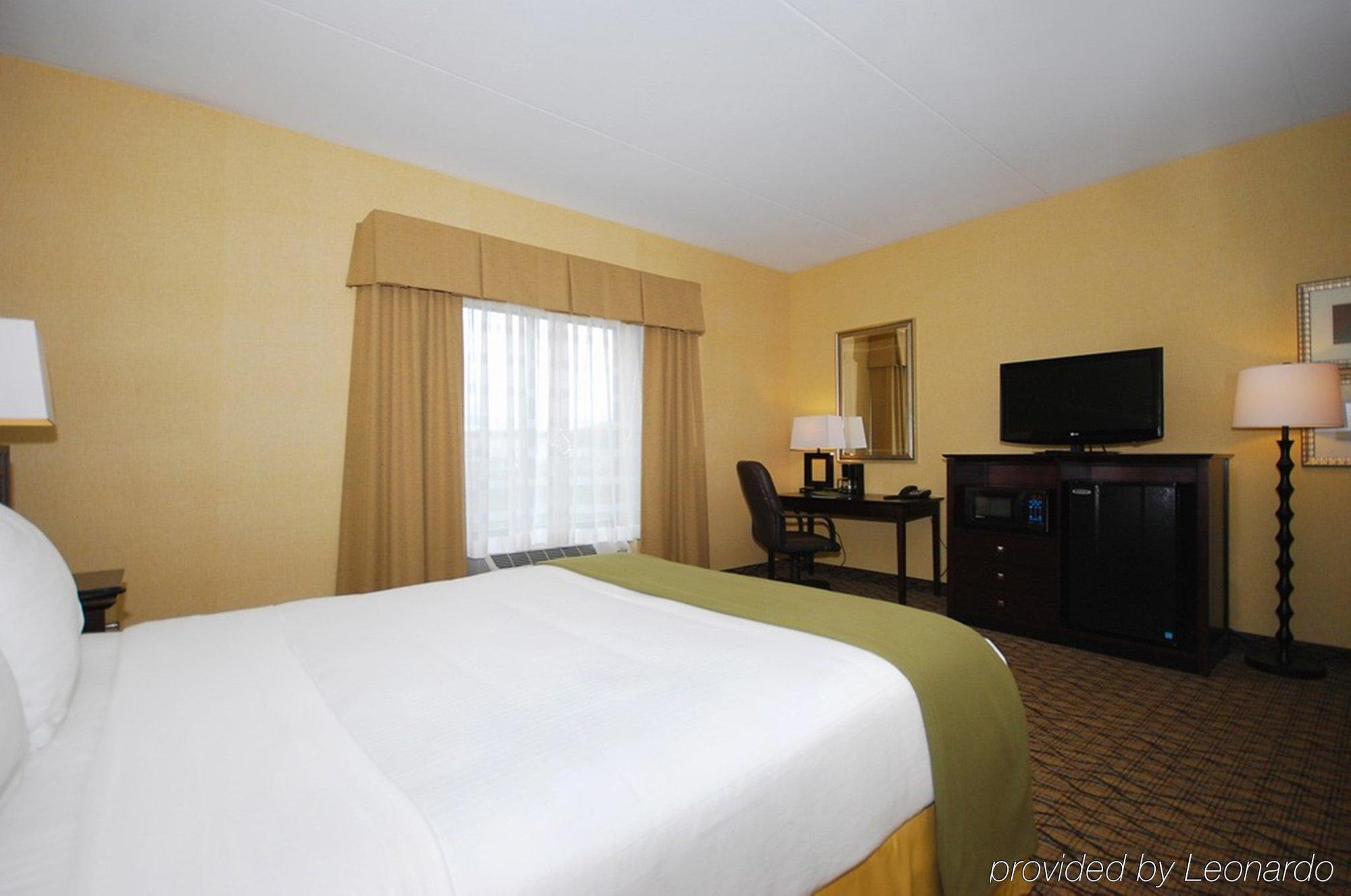 Holiday Inn Express And Suites Kittanning, An Ihg Hotel Экстерьер фото