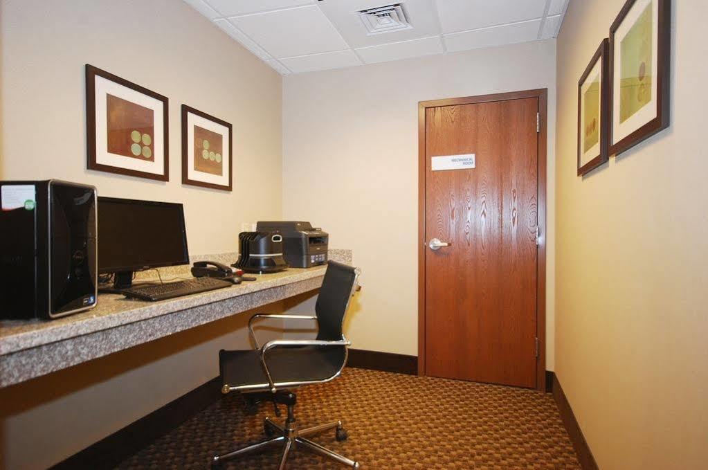 Holiday Inn Express And Suites Kittanning, An Ihg Hotel Экстерьер фото