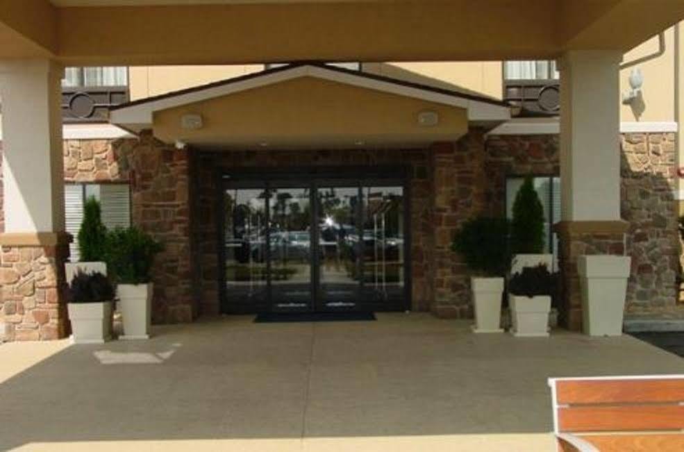 Holiday Inn Express And Suites Kittanning, An Ihg Hotel Экстерьер фото