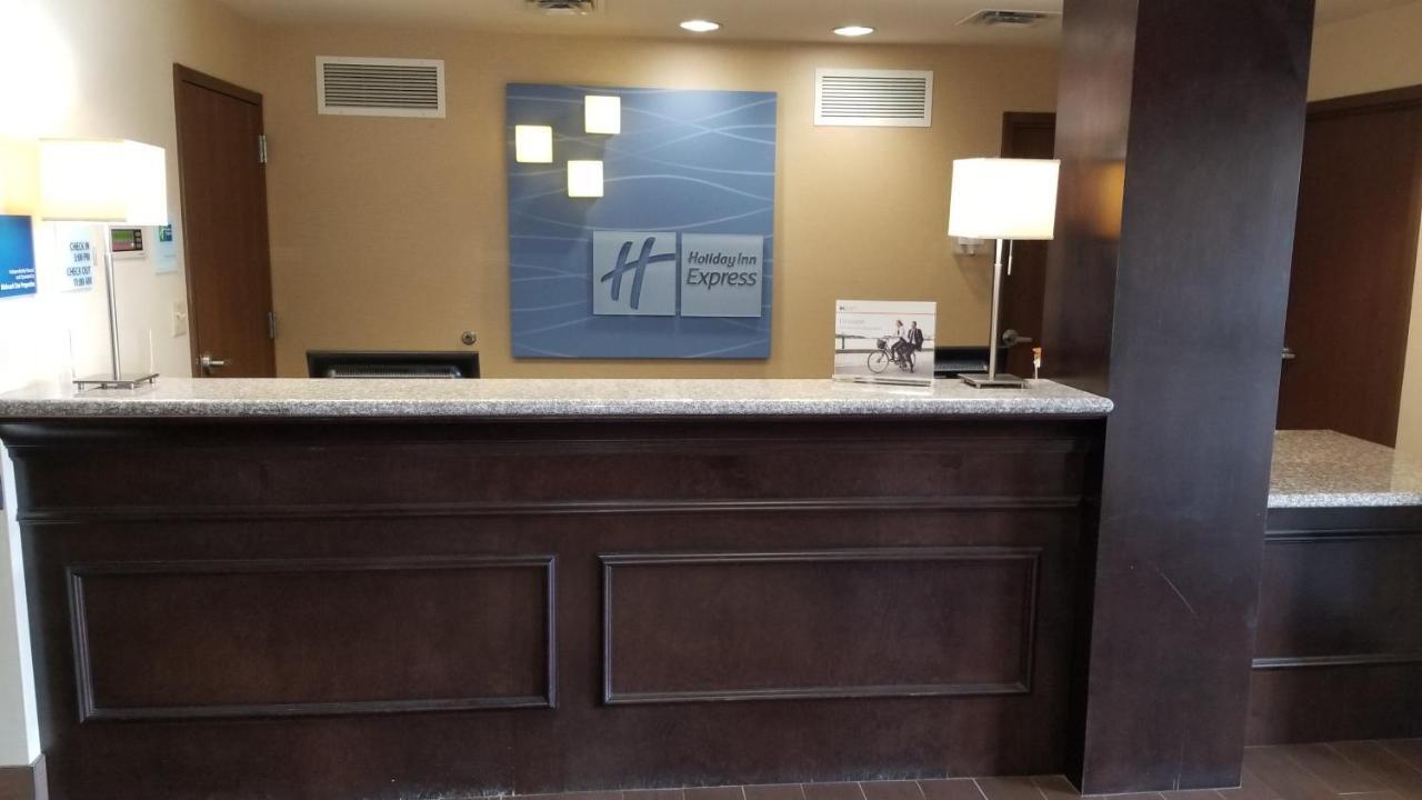 Holiday Inn Express And Suites Kittanning, An Ihg Hotel Экстерьер фото