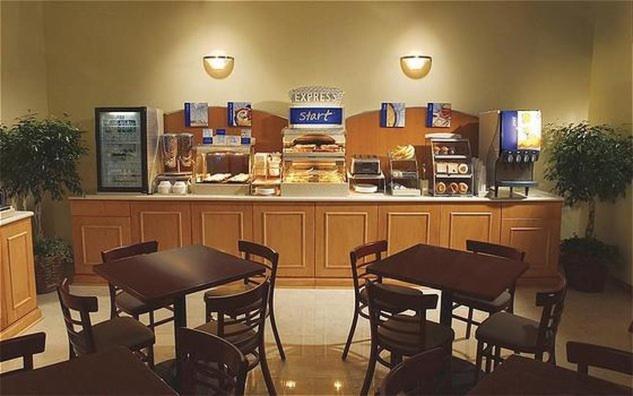 Holiday Inn Express And Suites Kittanning, An Ihg Hotel Экстерьер фото